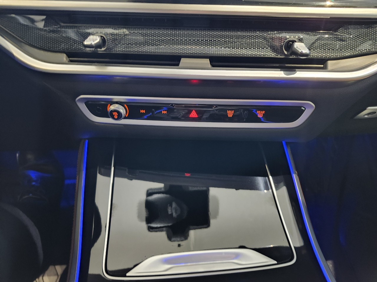 2024 BMW X5 - Image 19