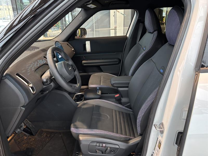 2026 MINI Countryman - Image 11