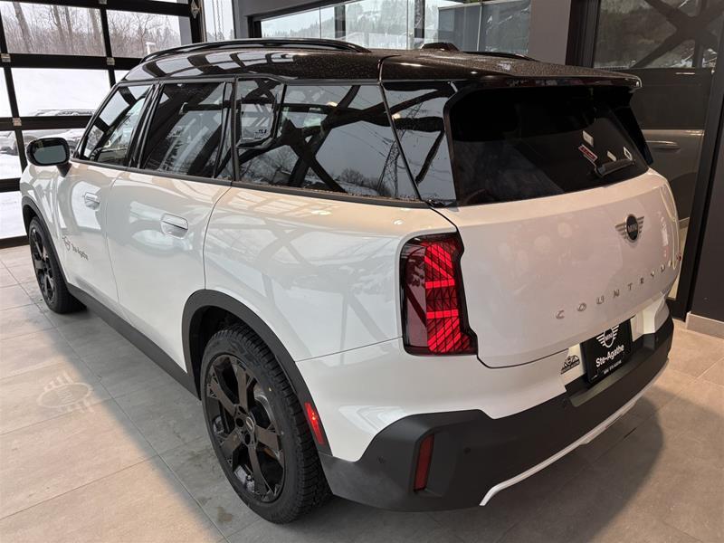2026 MINI Countryman - Image 19