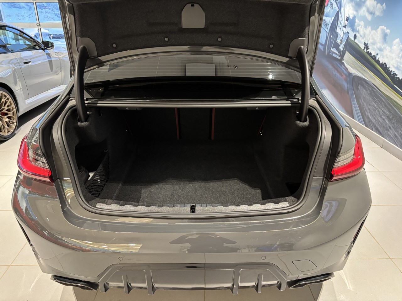 2024 BMW 3 series - Image 6