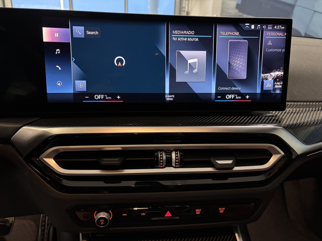 2024 BMW 3 series - Image 19