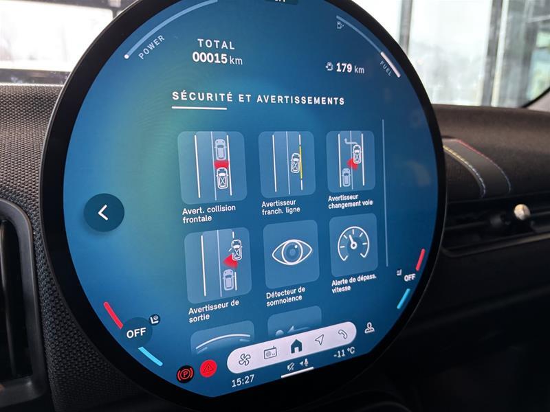 2026 MINI 3 Door - Image 4