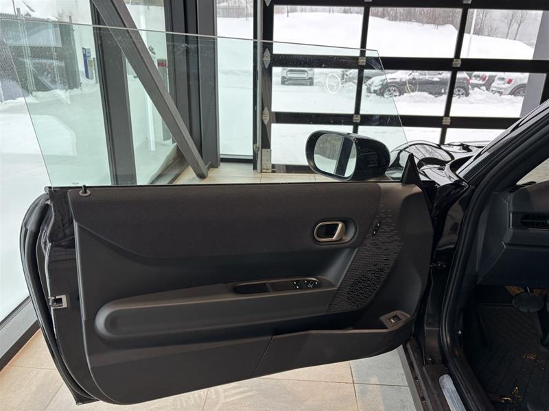 2026 MINI 3 Door - Image 6