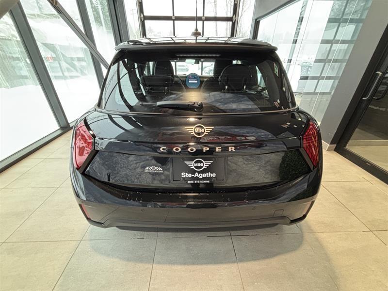 2026 MINI 3 Door - Image 15