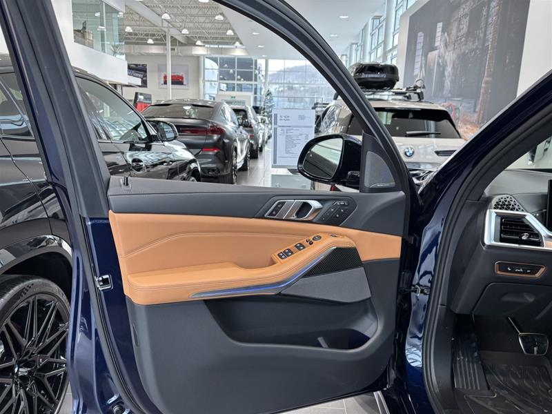 2026 BMW X7 - Image 12