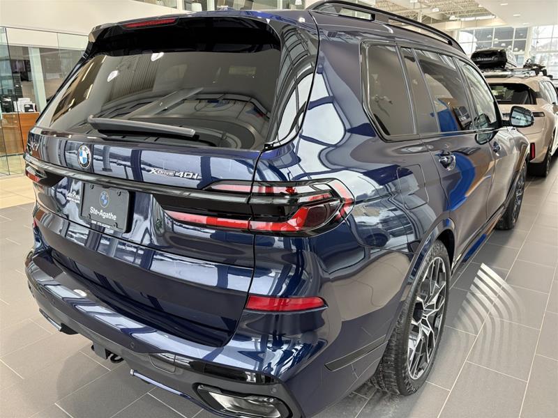 2026 BMW X7 - Image 17