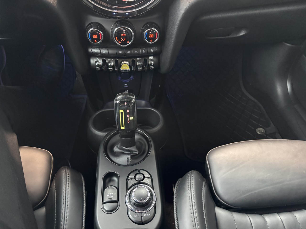 2023 Mini Cooper - Image 36