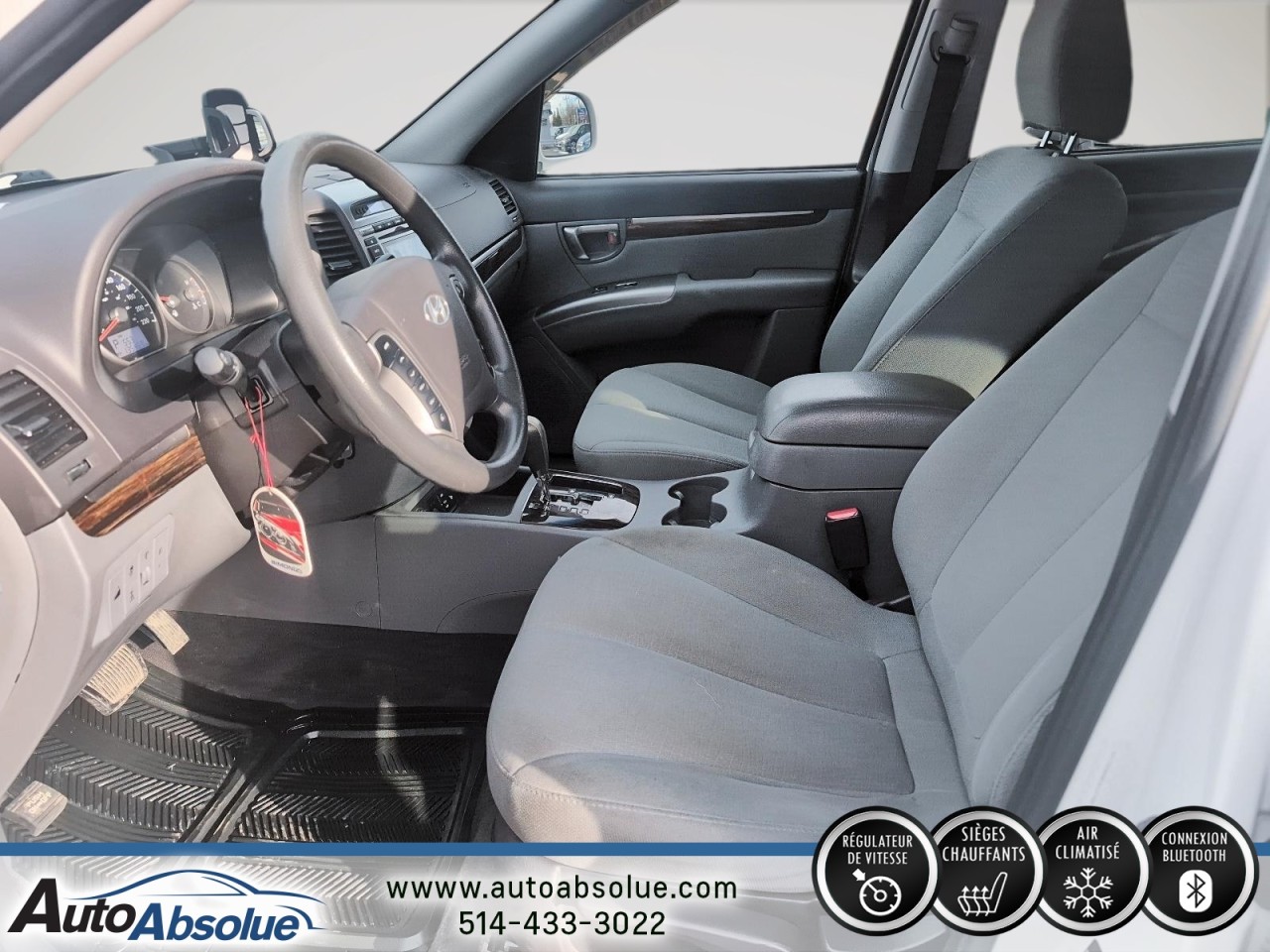 2012 Hyundai Santa Fe - Image 9