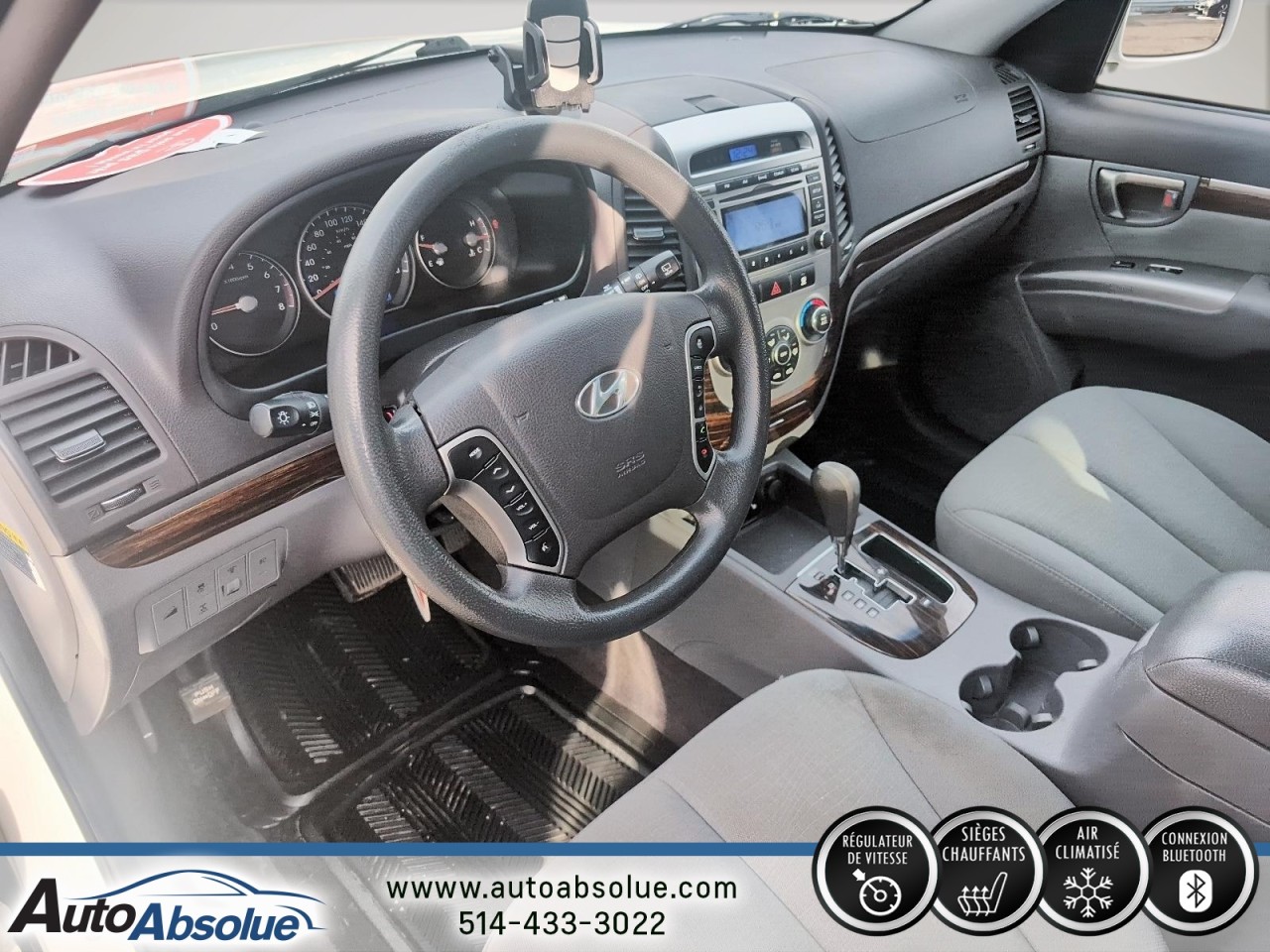 2012 Hyundai Santa Fe - Image 10