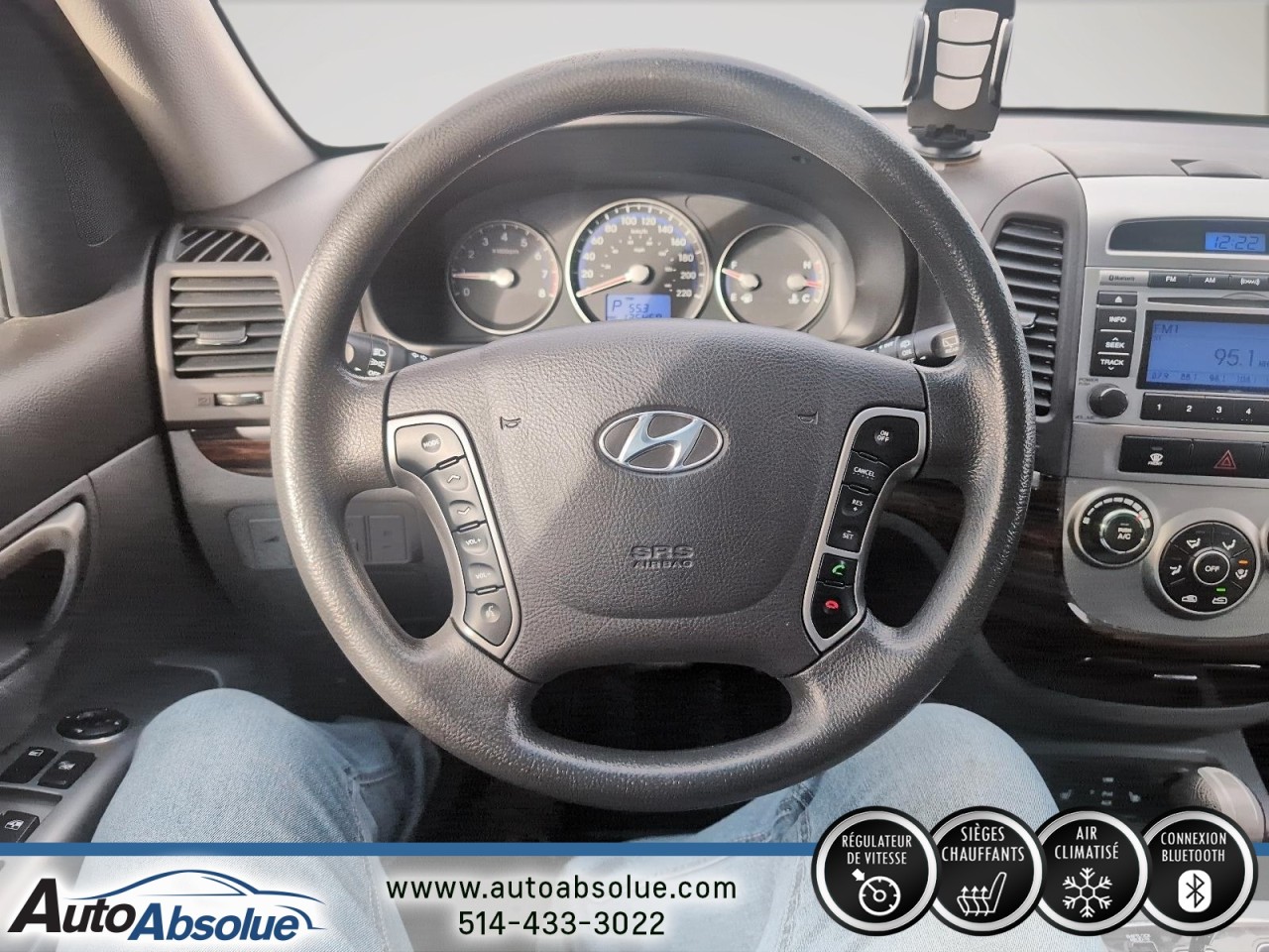 2012 Hyundai Santa Fe - Image 12