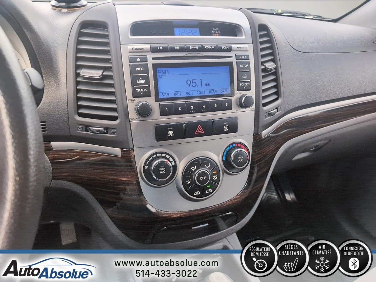 2012 Hyundai Santa Fe - Image 14