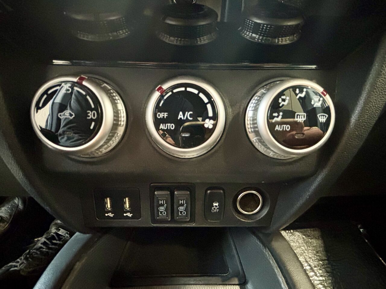 2022 Mitsubishi RVR - Image 4