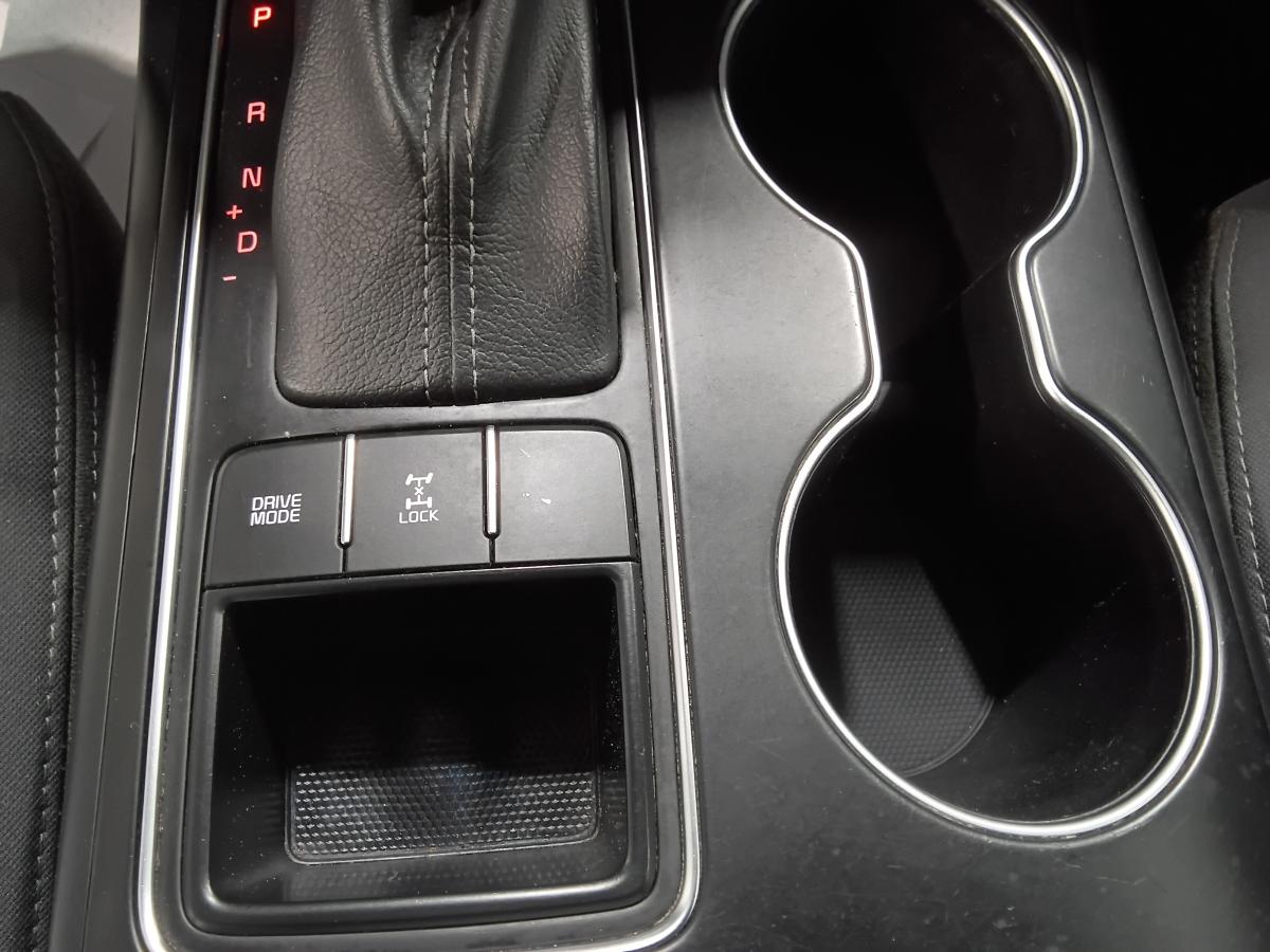 2020 Kia Sorento - Image 29