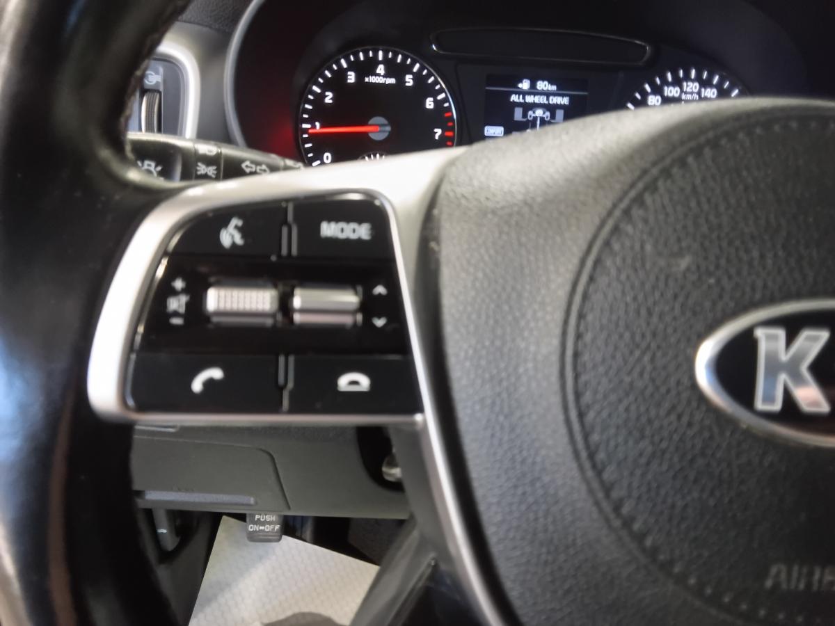 2020 Kia Sorento - Image 30