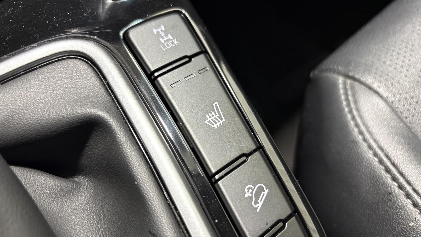 2025 Kia Seltos - Image 27