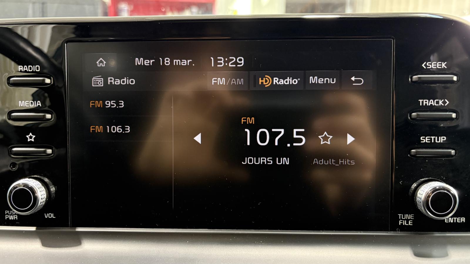 2025 Kia Seltos - Image 36