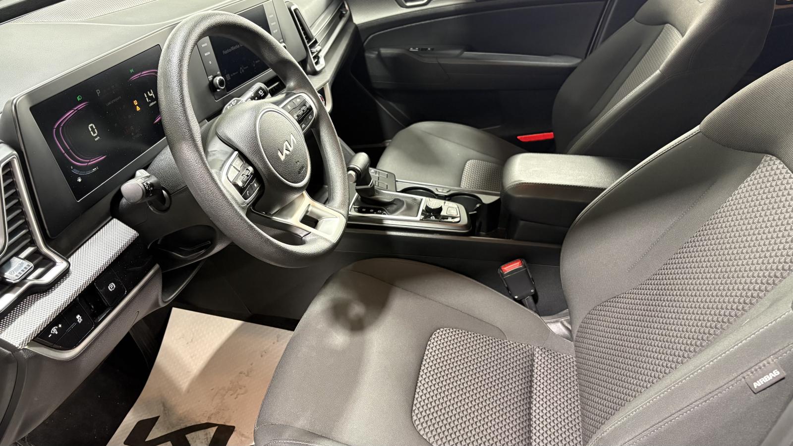 2024 Kia Sportage - Image 14
