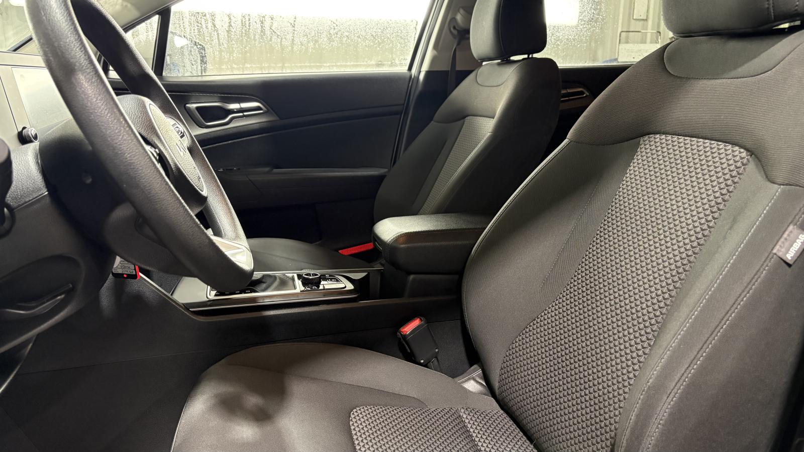 2024 Kia Sportage - Image 20