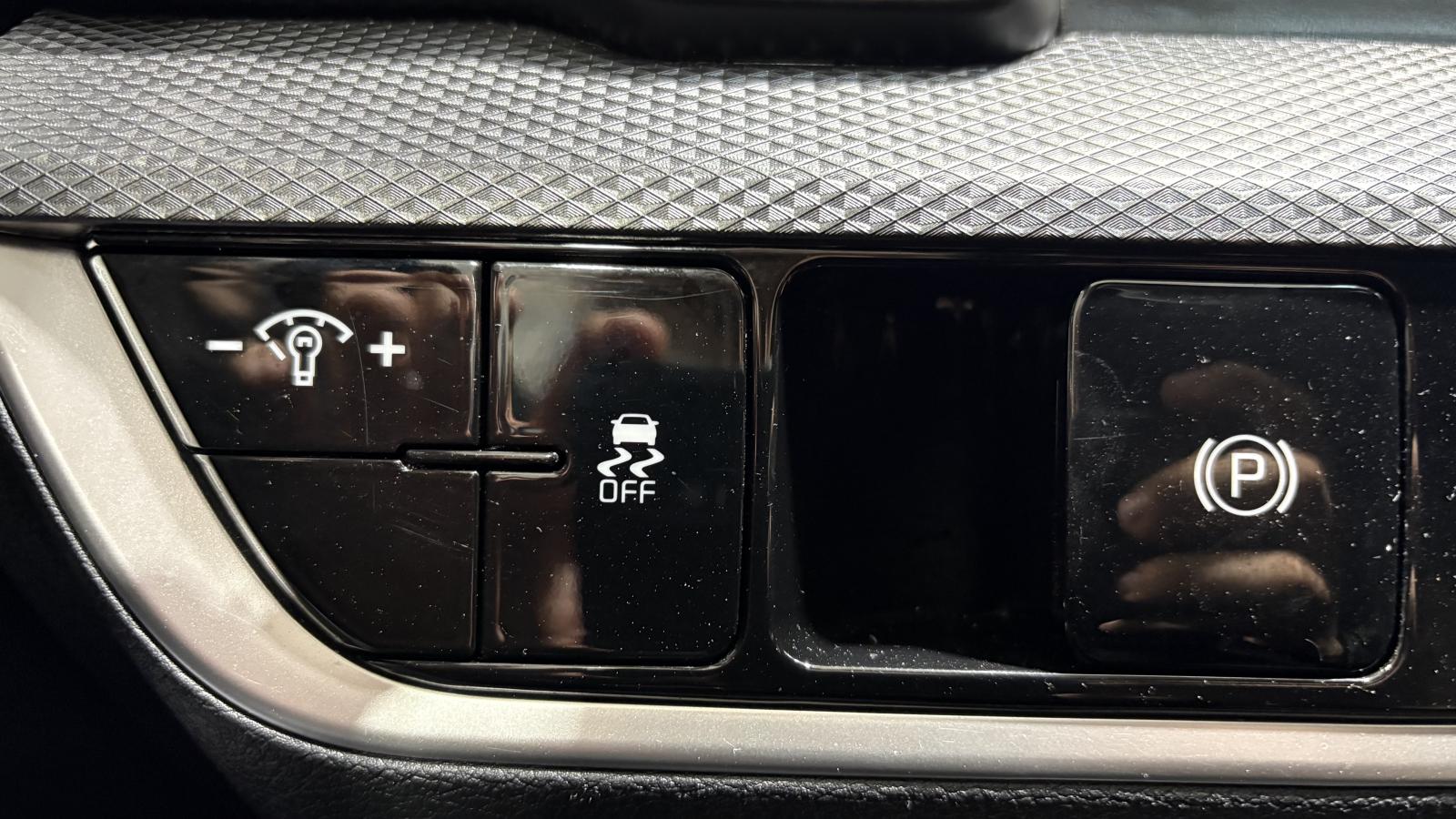 2024 Kia Sportage - Image 24