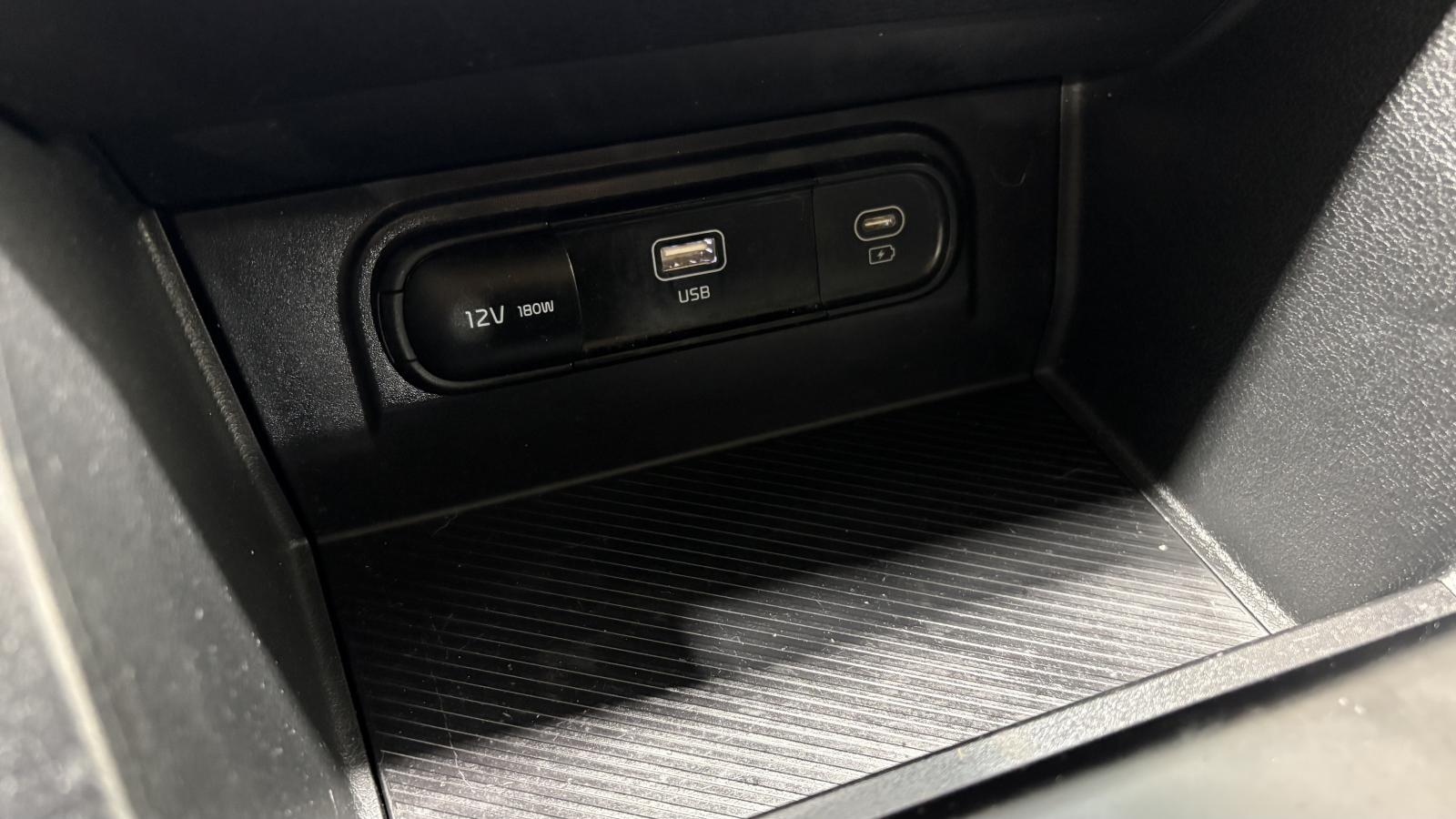 2024 Kia Sportage - Image 27