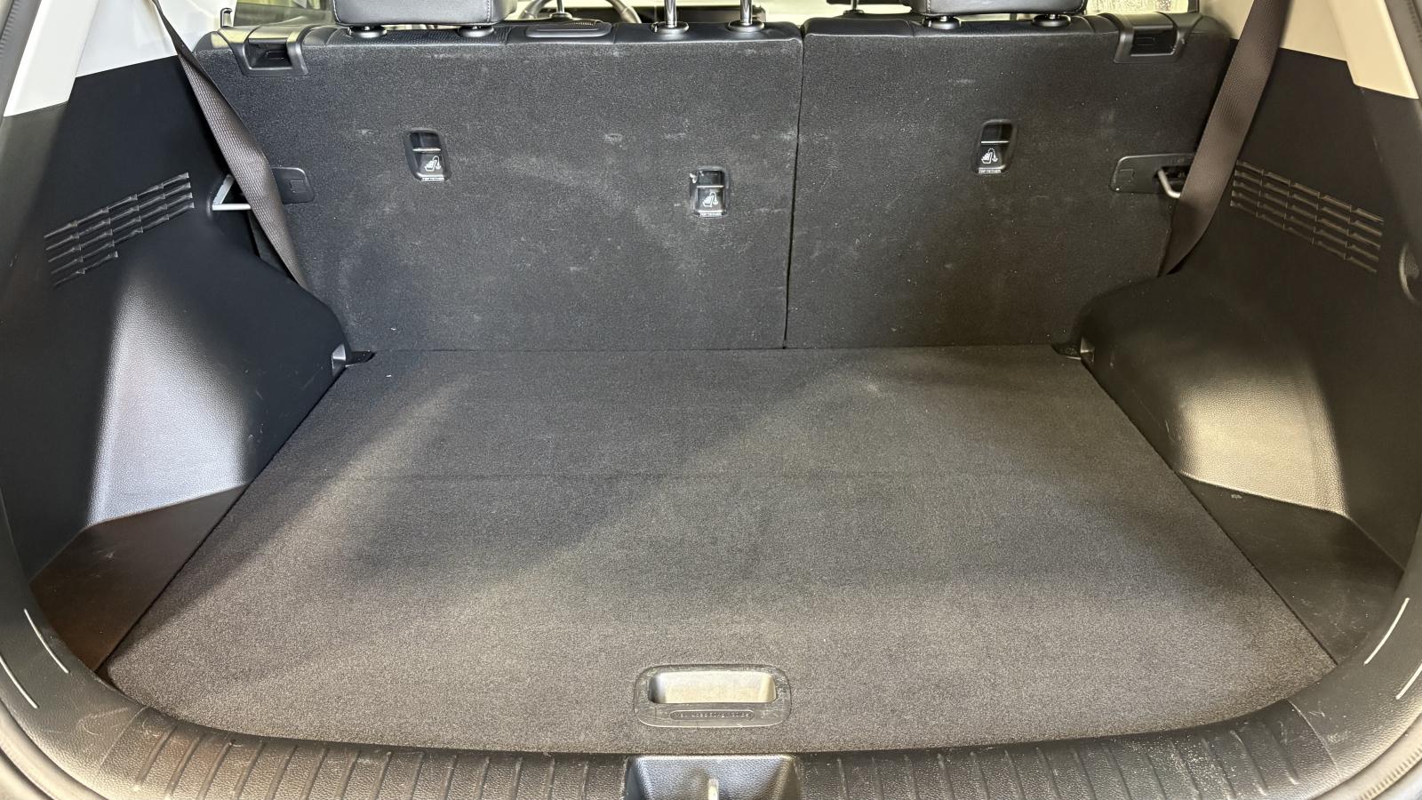 2025 Kia Seltos - Image 9