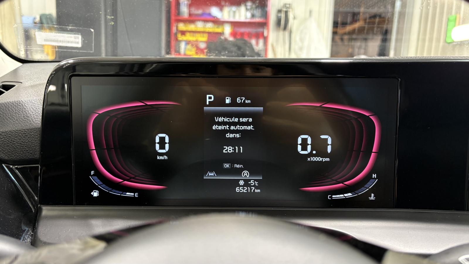 2025 Kia Seltos - Image 16