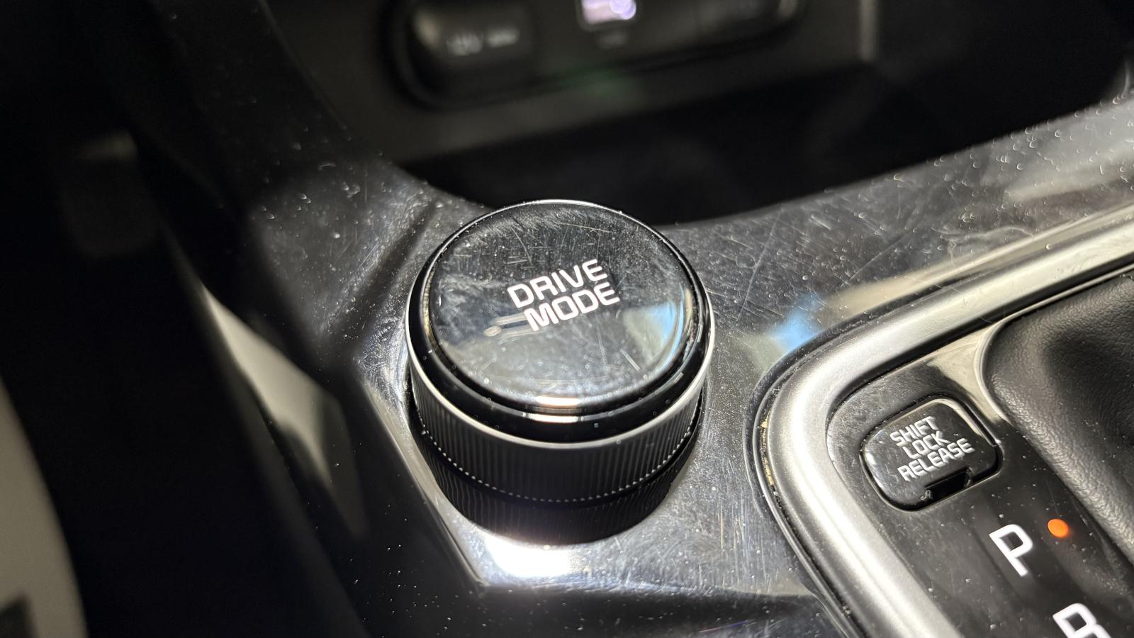 2025 Kia Seltos - Image 30