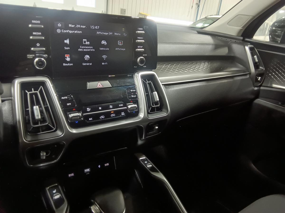 2021 Kia Sorento - Image 16