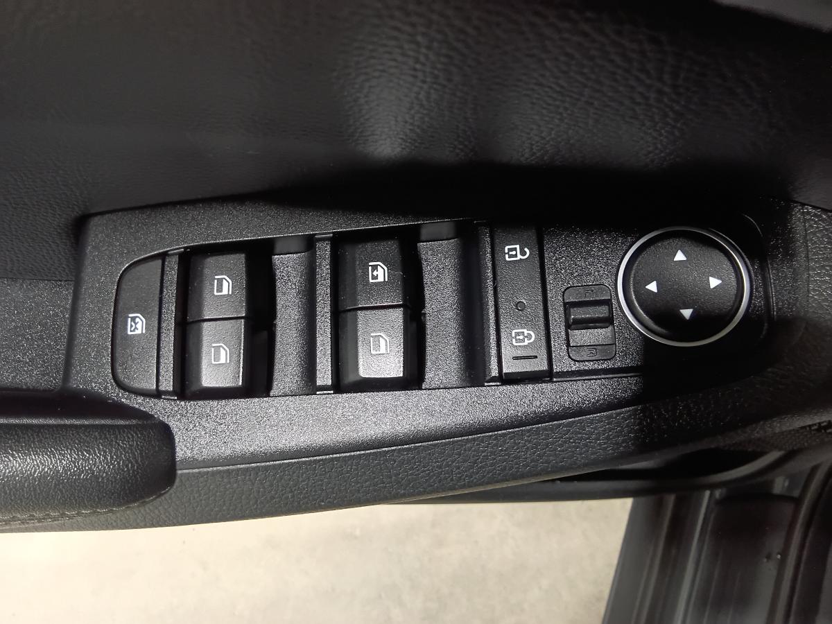 2021 Kia Seltos - Image 25