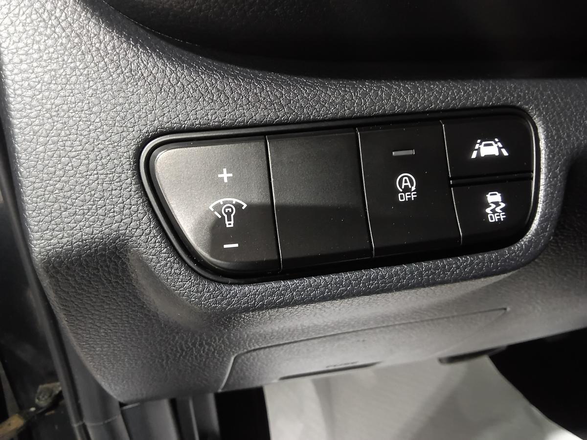 2021 Kia Seltos - Image 26