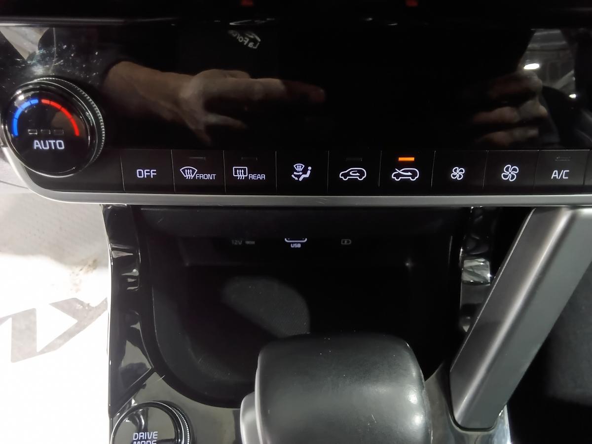 2021 Kia Seltos - Image 28