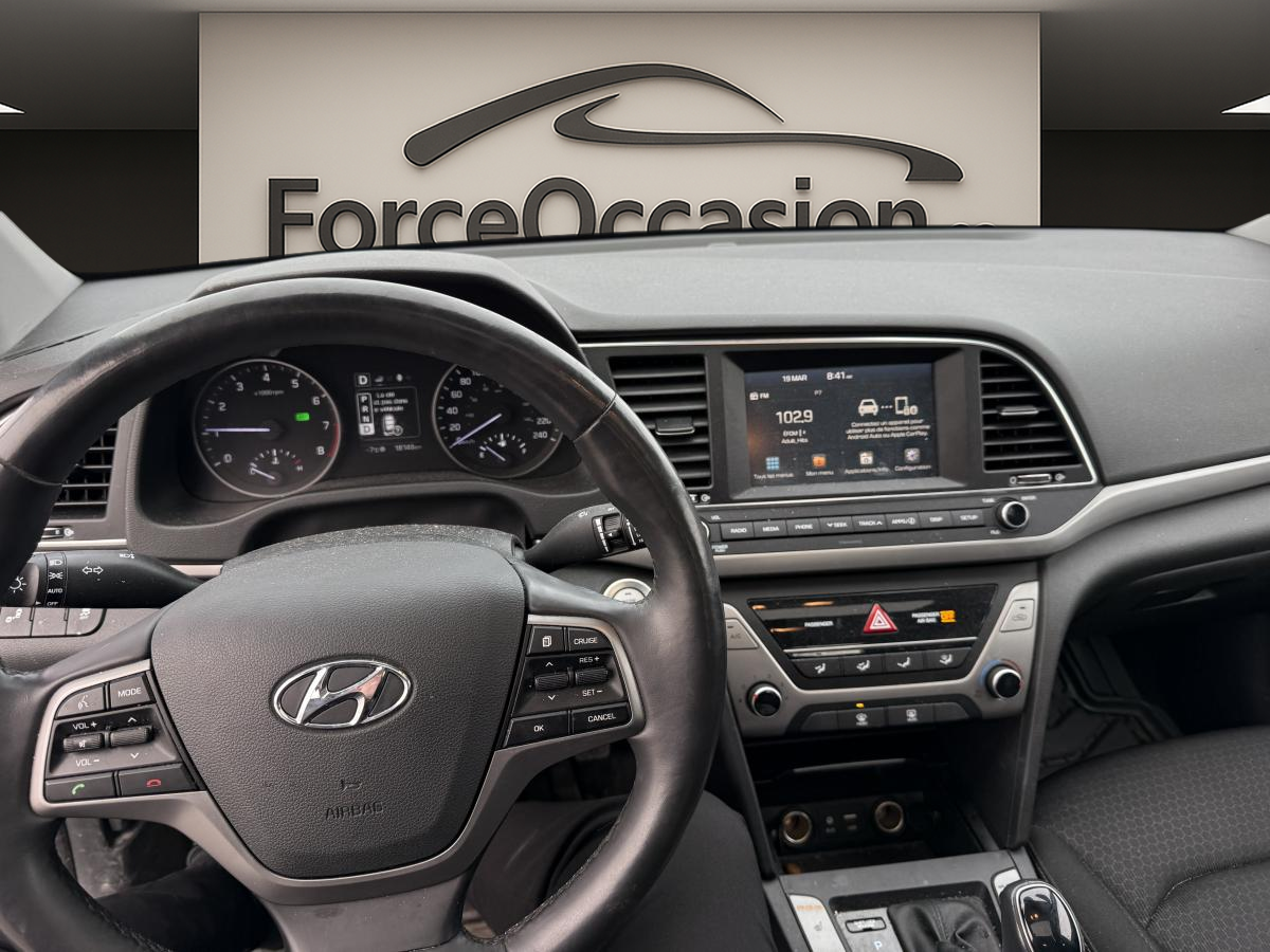 2018 Hyundai Elantra - Image 11