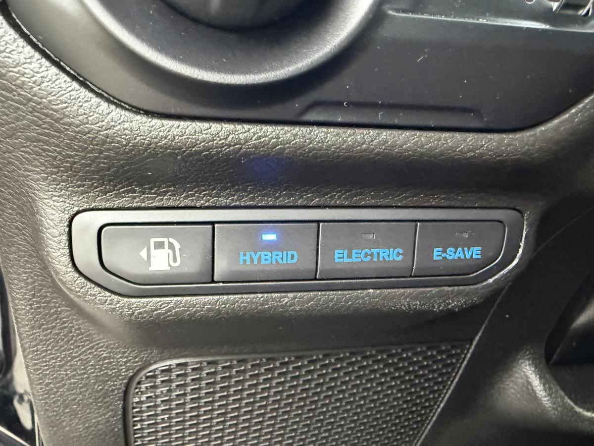 2023 Jeep Wrangler 4xe - Image 7