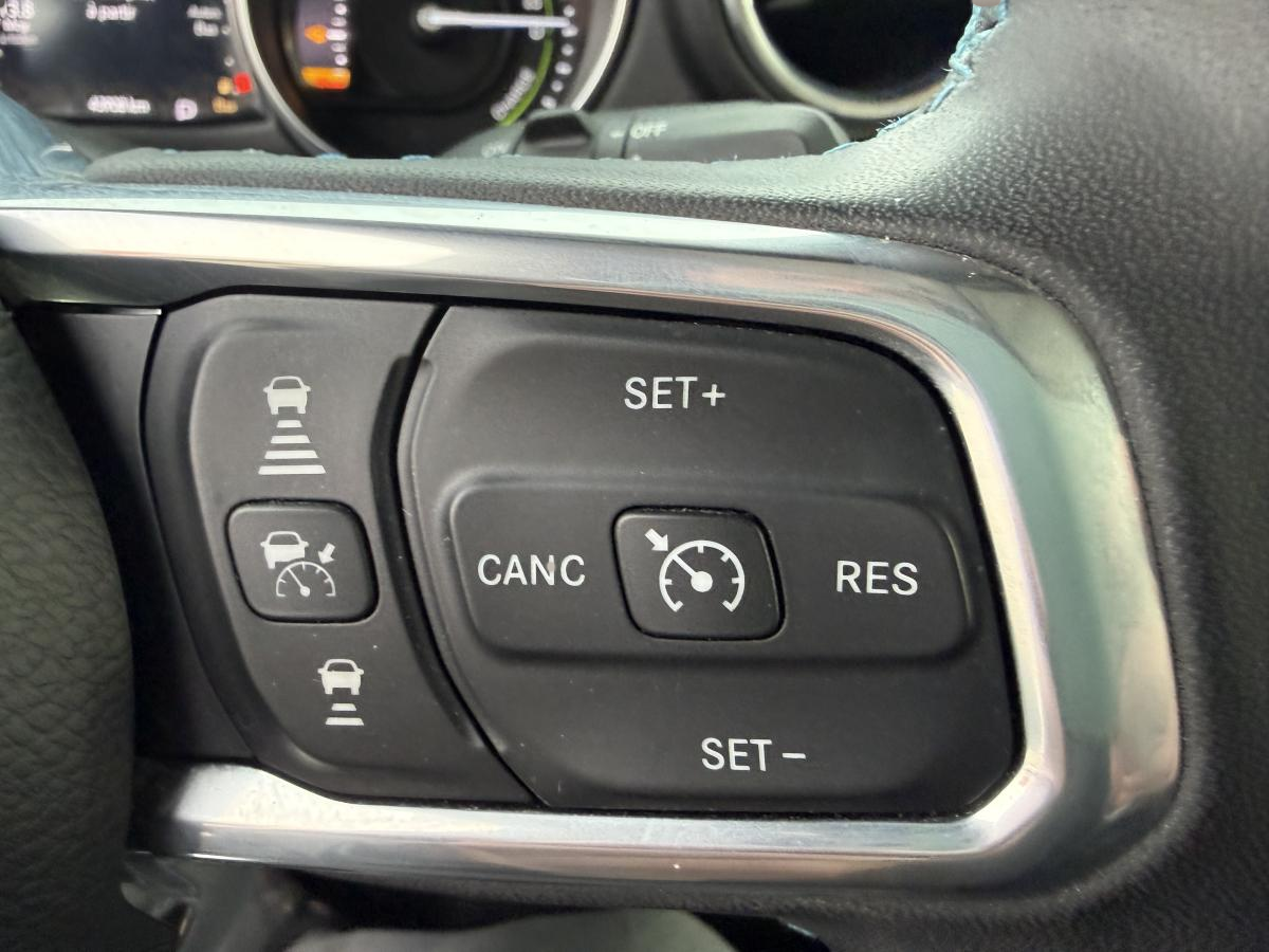 2023 Jeep Wrangler 4xe - Image 9