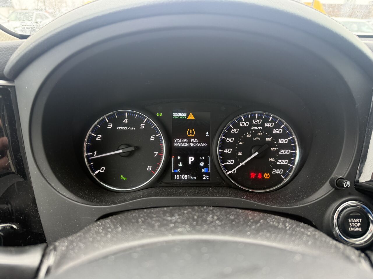 2018 Mitsubishi Outlander - Image 4