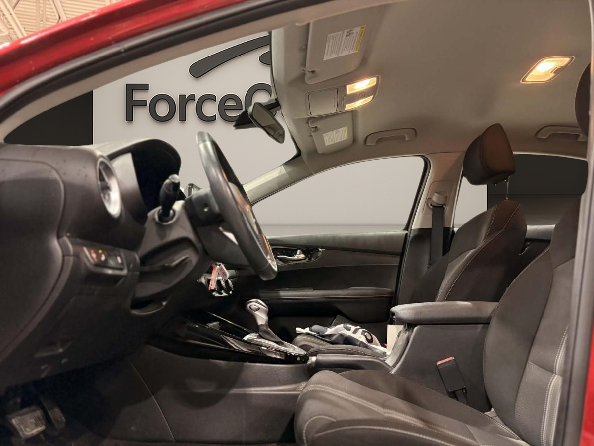 2022 Kia Forte - Image 7