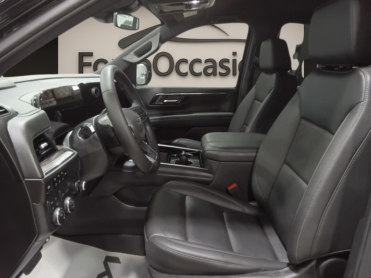 2025 Chevrolet Tahoe - Image 5