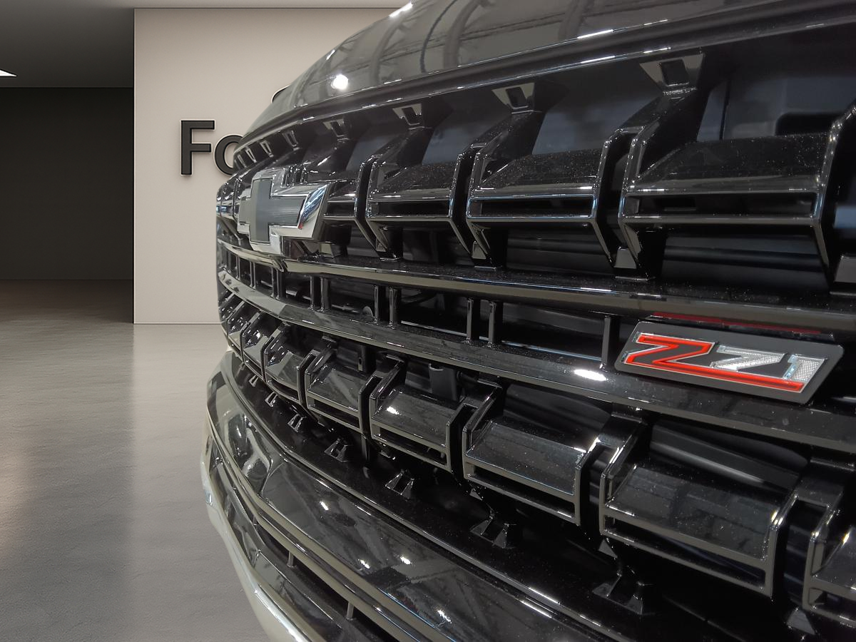 2025 Chevrolet Tahoe - Image 6