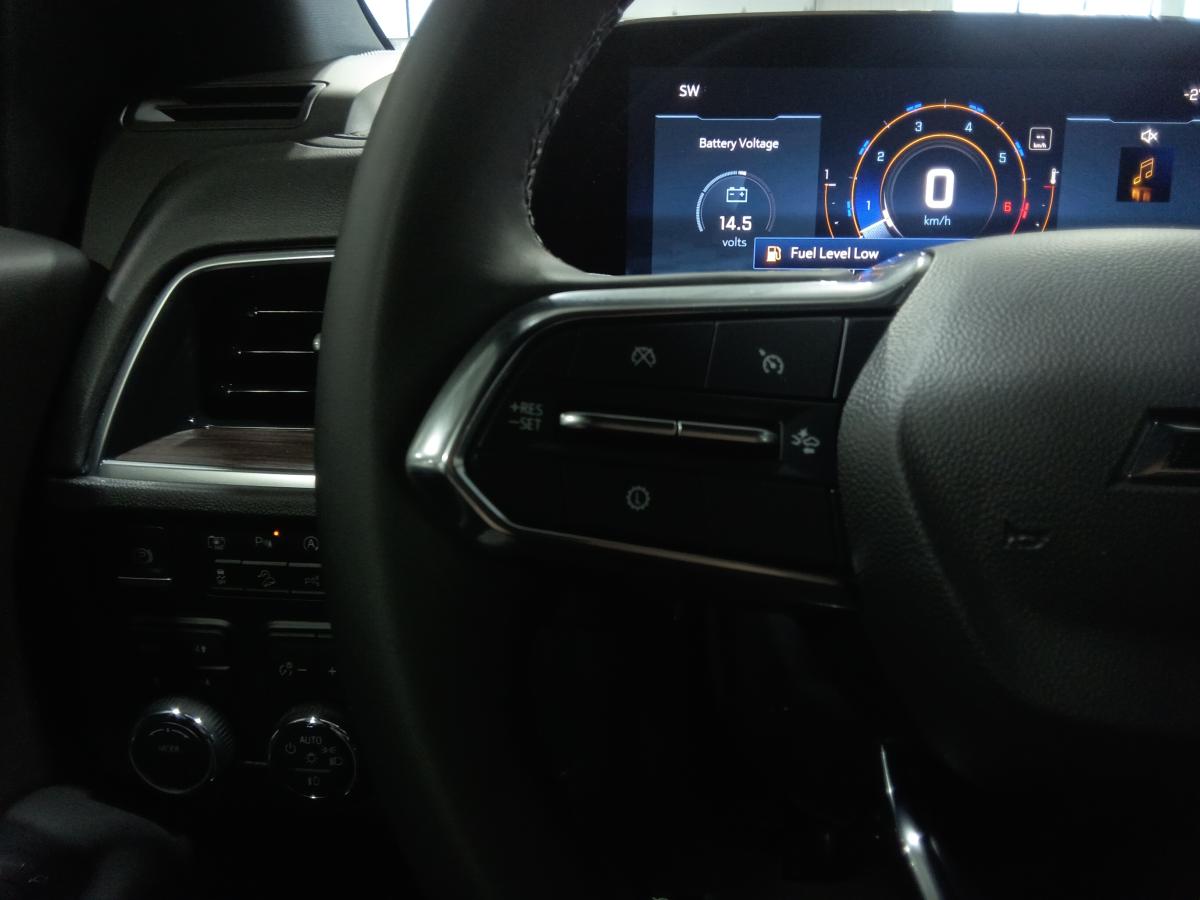 2025 Chevrolet Tahoe - Image 14