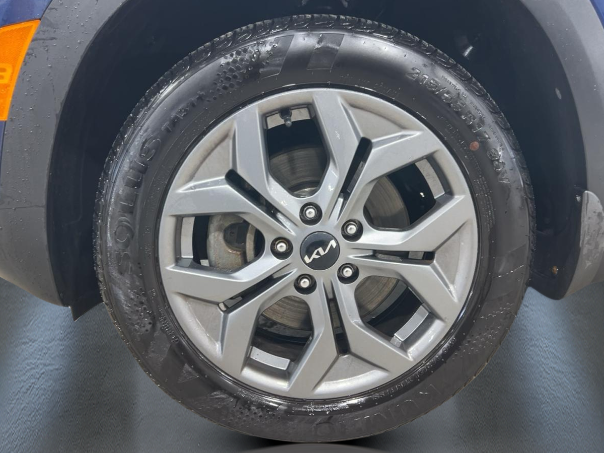 2024 Kia Seltos - Image 9