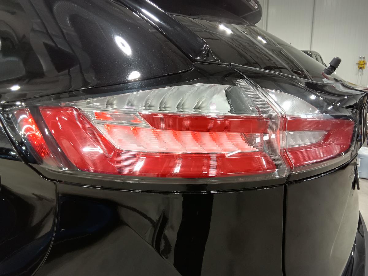 2022 Ford Edge - Image 12