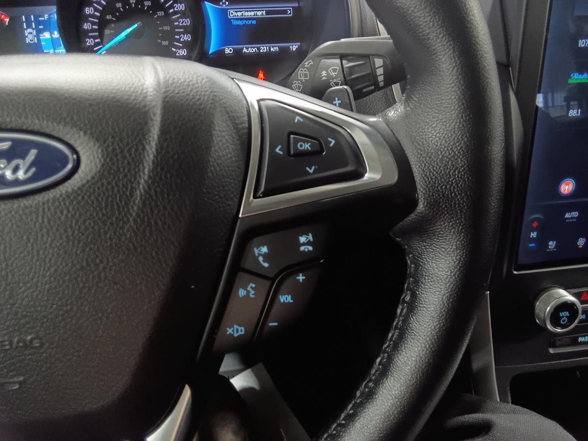 2022 Ford Edge - Image 30