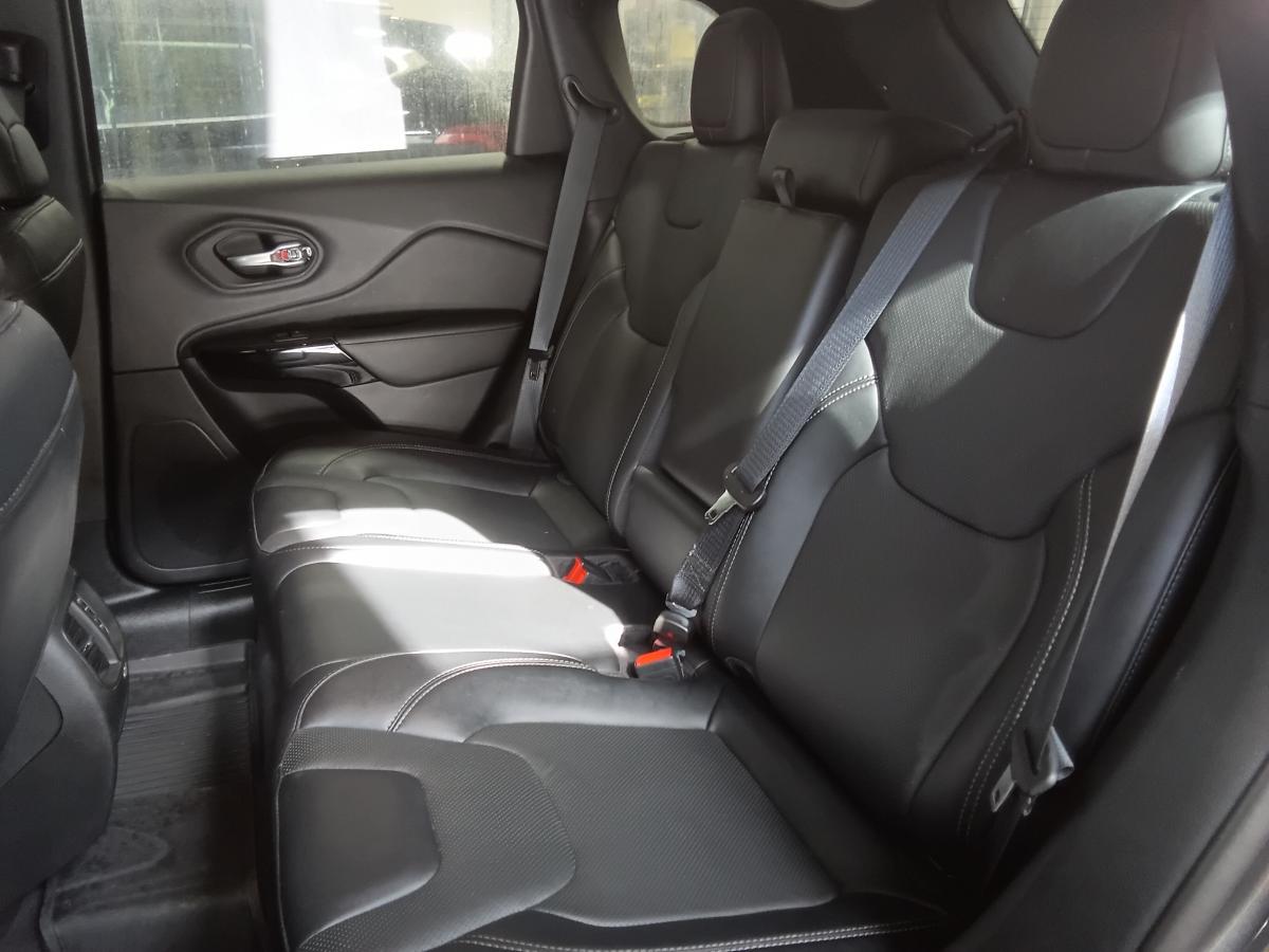 2023 Jeep Cherokee - Image 22