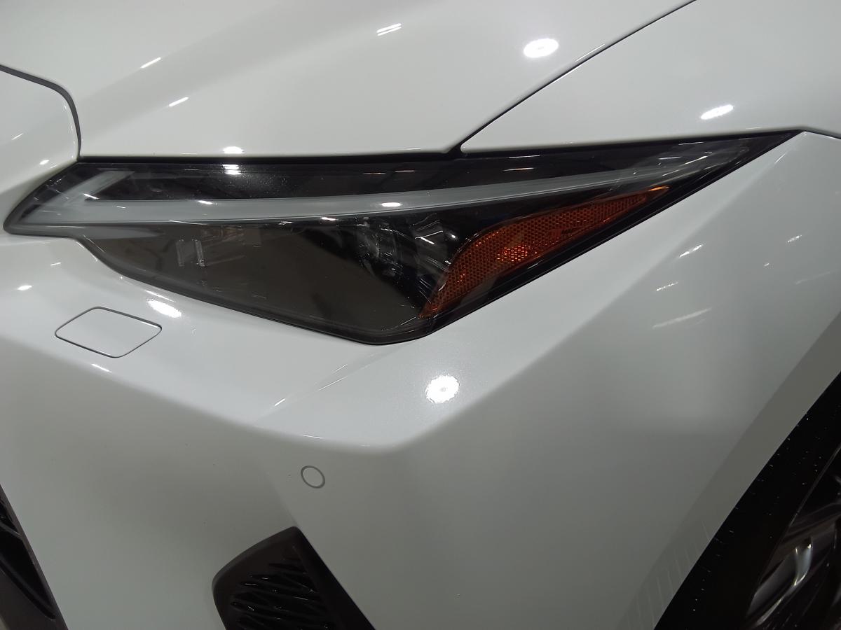 2024 Lexus IS 300 - Image 10