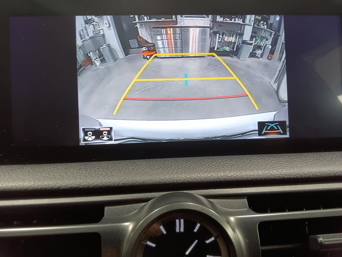 2024 Lexus IS 300 - Image 20