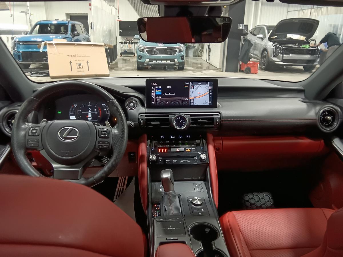2024 Lexus IS 300 - Image 22