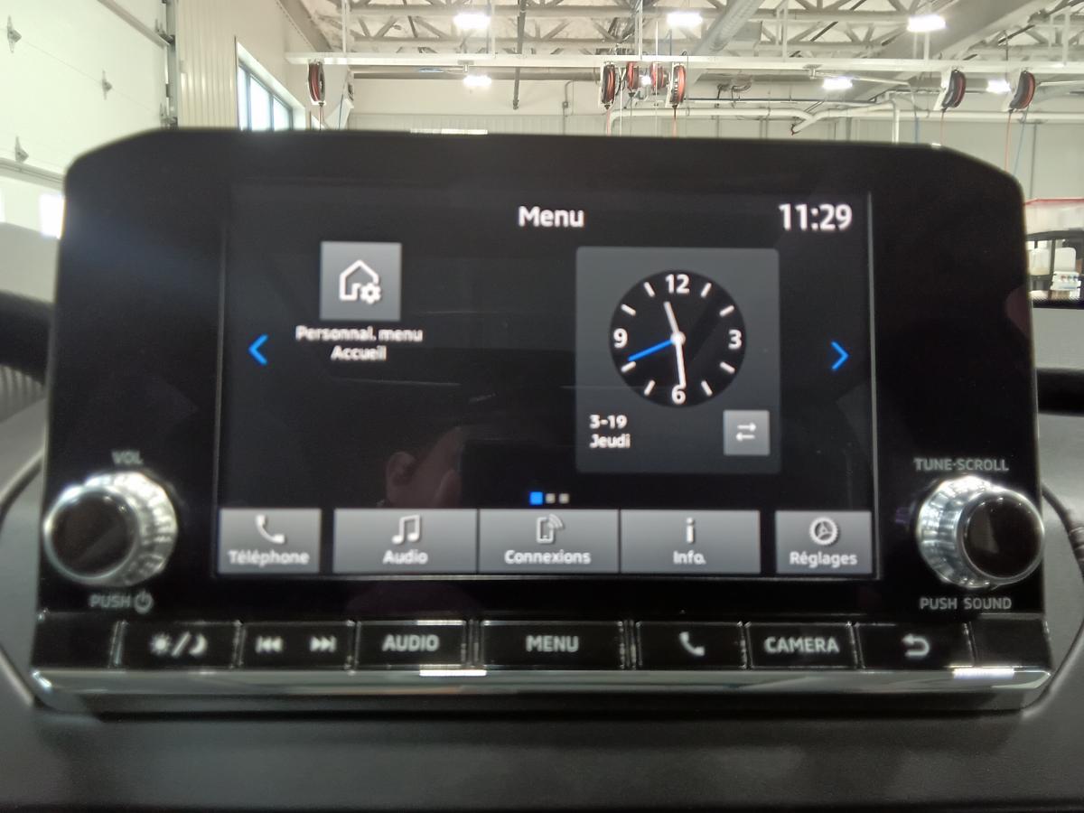 2024 Mitsubishi Outlander - Image 34