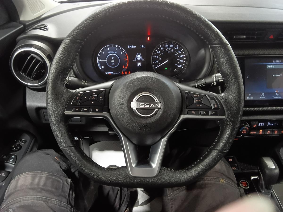 2025 Nissan Kicks Play - Image 15