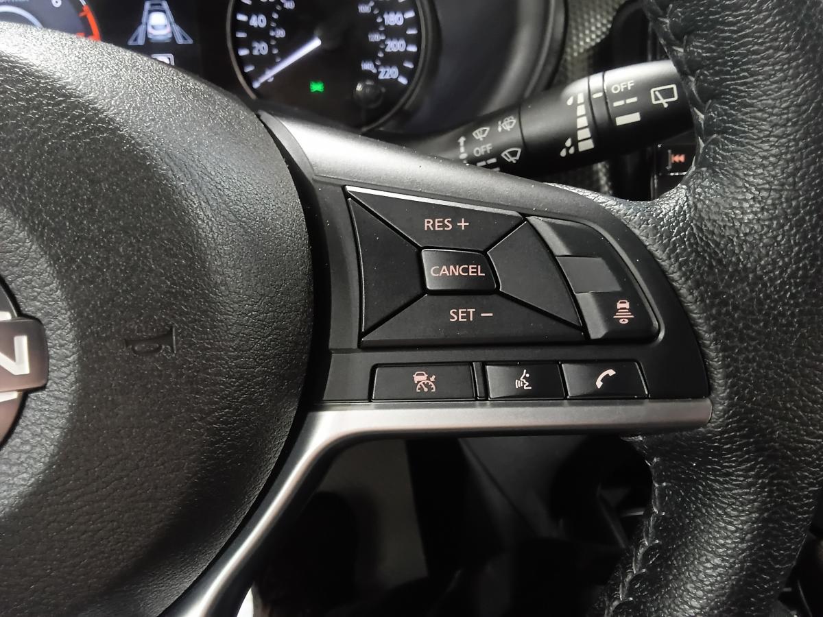 2025 Nissan Kicks Play - Image 31