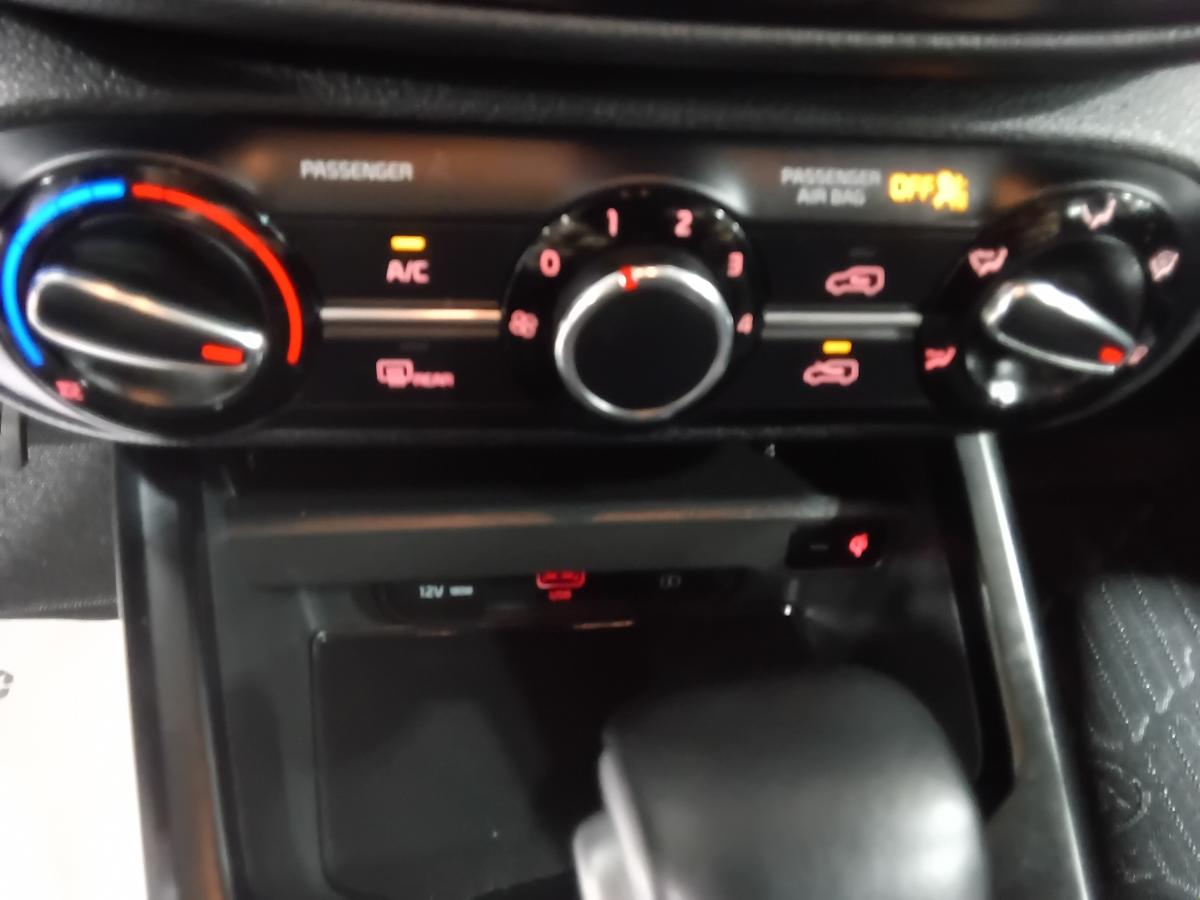 2021 Kia Soul - Image 24